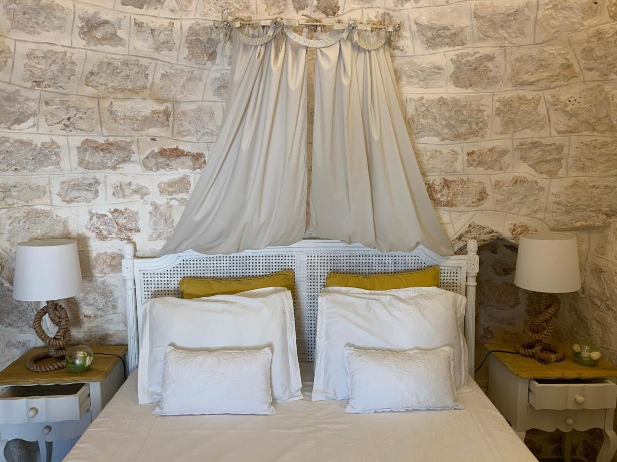 Trulli Tesoro Bed & Breakfast Cisternino Ngoại thất bức ảnh